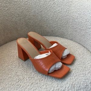 Princess Polly Orange Faux Croc Mules size US 8